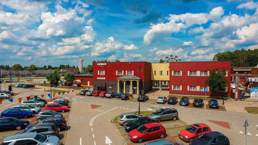 Hotel Texas - Żory Extérieur photo