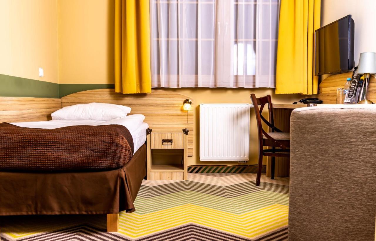 Hotel Texas - Żory Extérieur photo